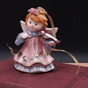 Royal Albert old country rose angel playing violin ornament